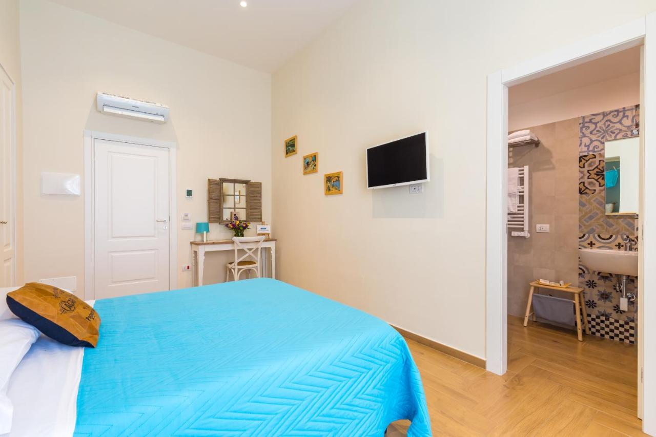 La Gatta Cenerentola Rooms Naples Exterior photo