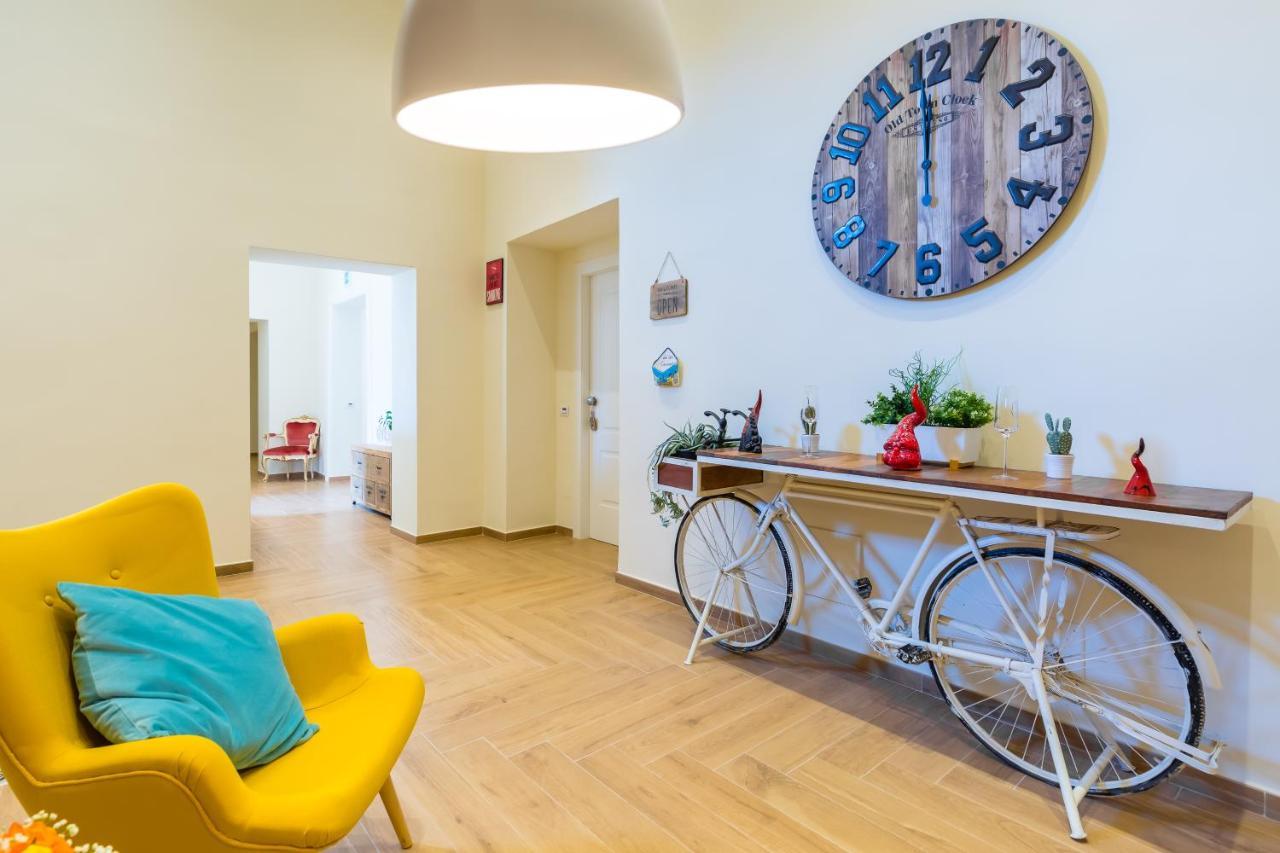 La Gatta Cenerentola Rooms Naples Exterior photo